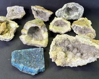 Lot # : 183 - Group of 9 geode specimens
