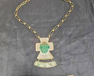 Lot # : 119 - Vintage 1960's huge Mexico green carved Aztec
