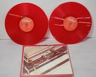 Lot # : 429 - Beatles 1962/1966 Capitol Records red vinyl set
