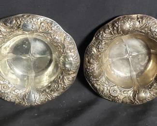 Lot # : 268 - Sterling silver bowls 124.5 g.
