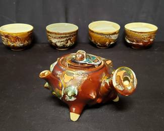 Lot # : 679 - Japanese Kyusu - Crustacean-themed ceramic
