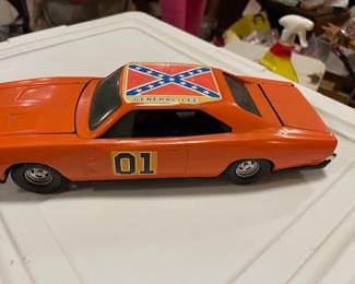 1981 Ertl General Lee cast metal, other toy cars available!