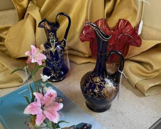Beautiful glassware, antiques