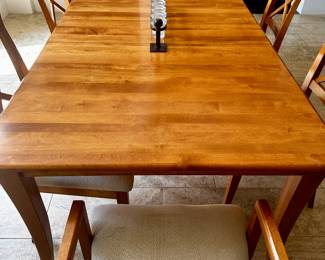 Bedard expandable dining table with 2 leaves.  Made in Canada