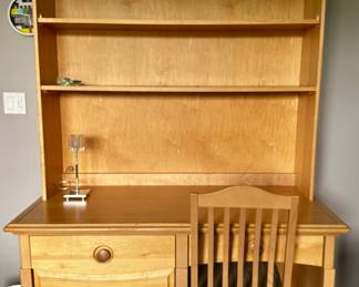 Ragazzi desk/hutch and chair