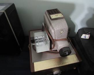 Slide projector