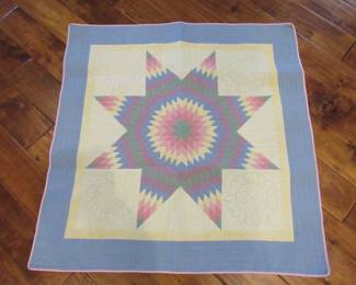 Great hand quilted quilt- baby quilt or wall hanging size