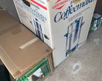 West Bend 100 Cup Coffee Pot, Christmas Tree