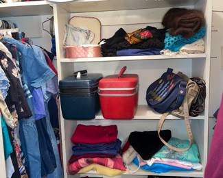 Vintage Travel Make Up Cases, Vintage Purses, Hankies