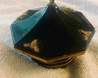 Black enamel powder box musical