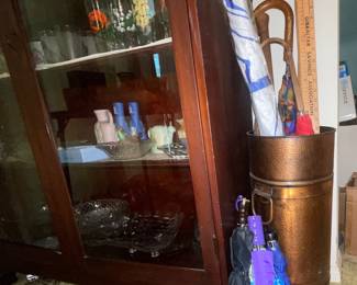 Umbrella Holder, Umbrellas 