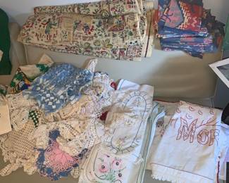 Vintage Fabrics, Napkins, Embroidery 