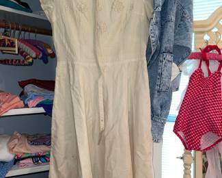 Vintage Ladies Dresses 