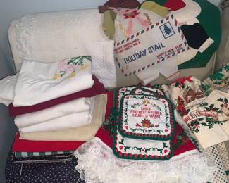 Vintage Linens, Tablecloth’s, Aprons, Doilies, Runners