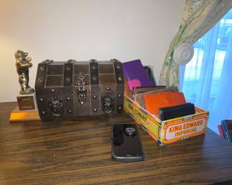 Vintage wallets, Mens Jewelry Box Chest