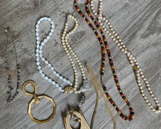 Vintage Trifari, Monet 