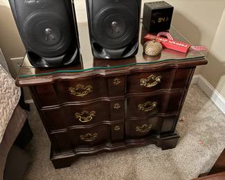 Speakers, one side Henredon wood chest of drawers with glass top. Beautiful condition. 