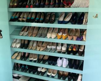 Women’s shoes size 7.5-8