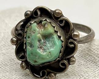 Sterling Silver Southwestern Ring w/ Turquoise