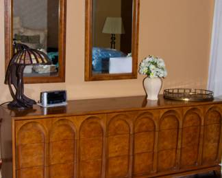 Thomasville dresser and mirrors 