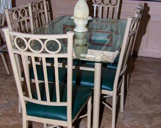 Dining table and chairs(x6)