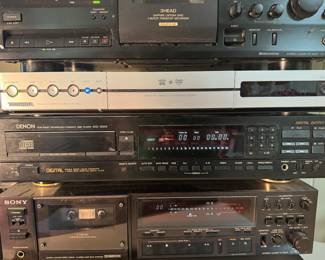 Denon DCD-1500 II PCM Audio Technology / Compacet Disc Player