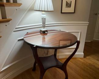 Round Flip Top Entrance / Game Table (30"D x 29"H)