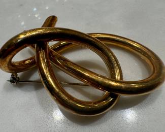 18K Gold Pin