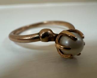 14K Gold with Pearl Ring