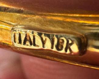 18K Gold Pin