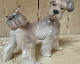 Lladro Unexpected Visit Porcelain Figurine