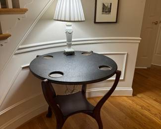 Round Flip Top Entrance / Game Table (30"D x 29"H)