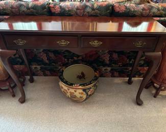 Elegant and clean sofa table