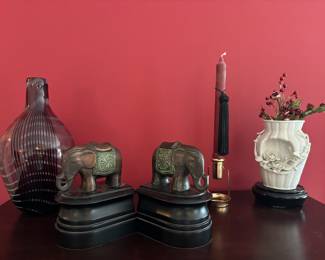 Elephant book ends, art glass