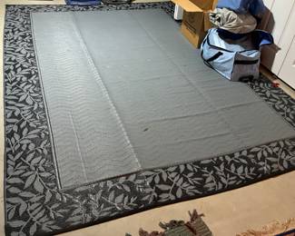 Indoor/outdoor area rug 