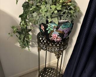 Plant stand
