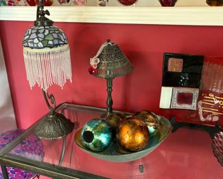 Beaded stained glass lamp, decorative dishes and colored spheres 