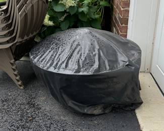 Outdoor Firepit With Cover.