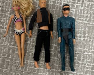 Barbie, Robin and GI Jo Action Figures.