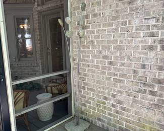 T30 - $325. 9 Stone Granite Garden Sculpture. Unsigned. Stands 7' tall. Very Similar to Dick Alden Rock Bouquets - but not signed and no history. 