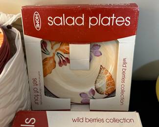 T174 - $75 Set of "Home" brand  Wild Berries Collection. 
