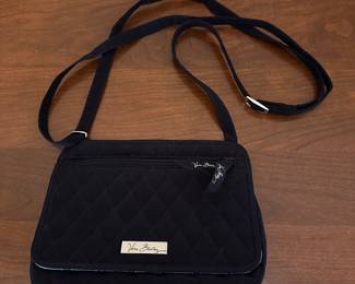 T196 - $20 Vera Bradley Purse - black 
