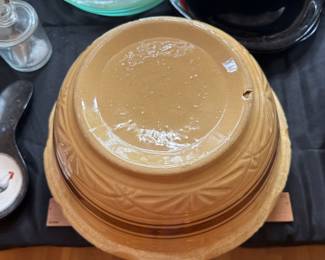 T153 - $40 large Pottery batter bowl