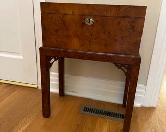 T40 - $45. Box lifts off stand. Measures 19" wide x 11" deep x 24" tall. 