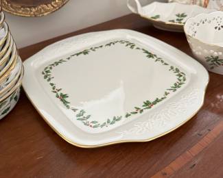 T100 - $25 - Lenox Square Cake Plate
