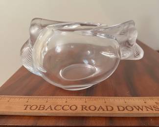 T63 - $75. Lalique "Flying Doves" Adelaide Bowl. 