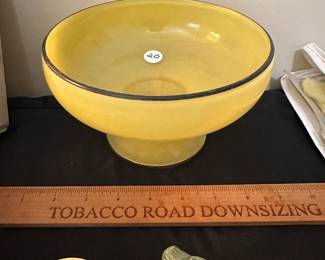 T173 - $20 Vintage Yellow Glass Bowl