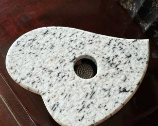 Heart Shaped Flower Frog 