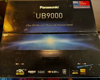 Sony 4K DP UB9000 Blueray Player TPCE48201 New in Box 
