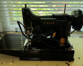 Singer Sewing Machine